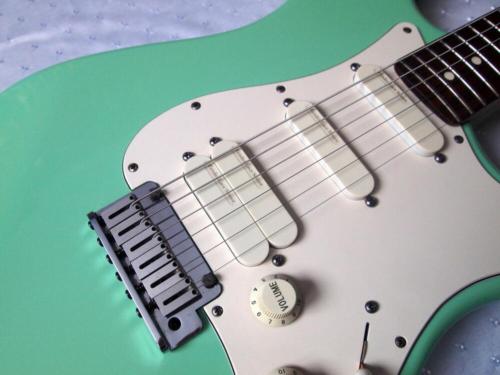 Fender-Stratocaster-JeffBeck-LS.jpg